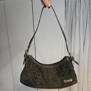 Black mini shoulder purse with silver hardware!